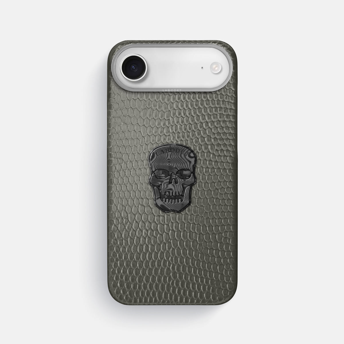 Classic Case With Carbon Skull For iPhone 17 Air In Lizard -1 | Grey-Steel