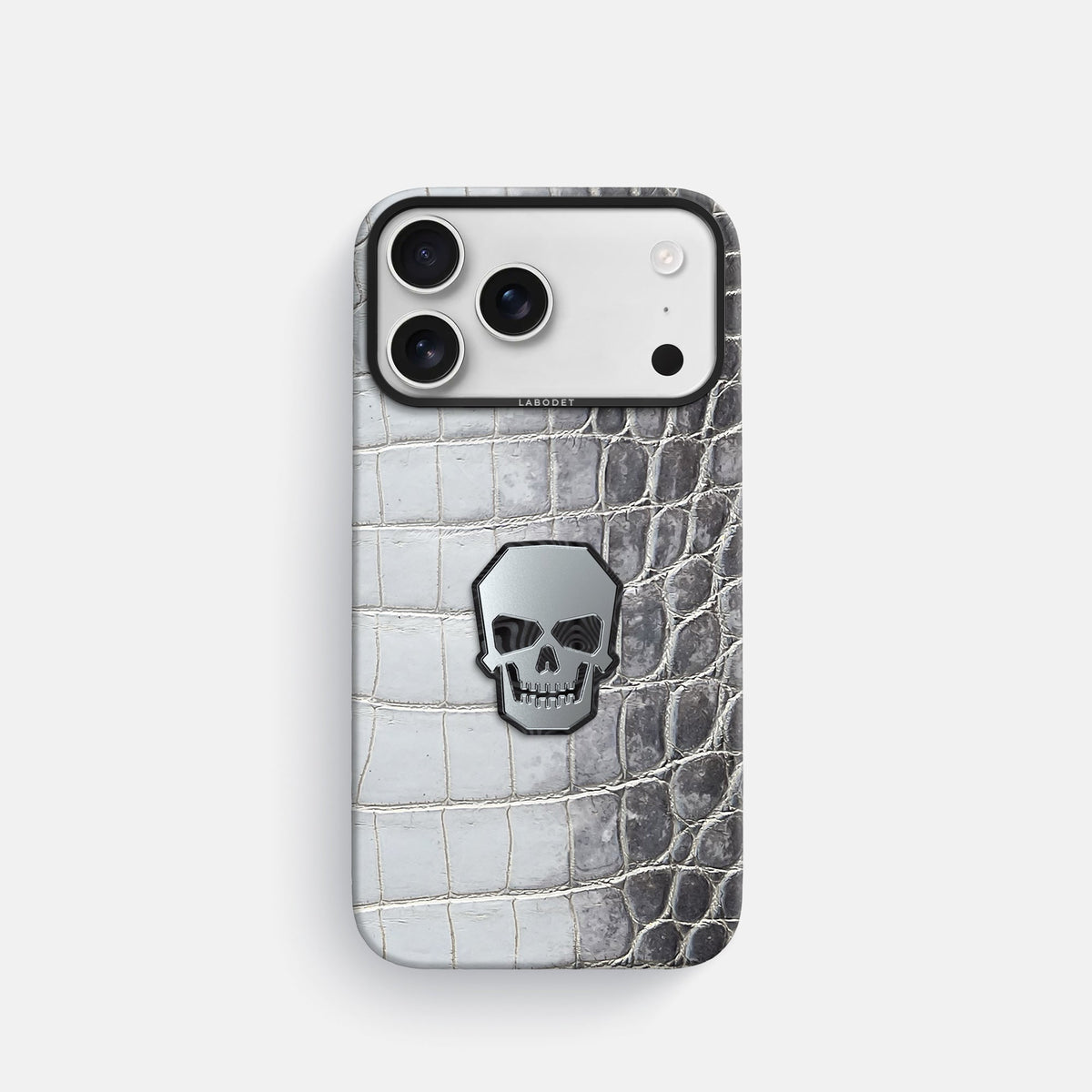 Classic Case With Titanium Skull For iPhone 18 Pro In Himalayan Crocodile -1 | Silver-Black