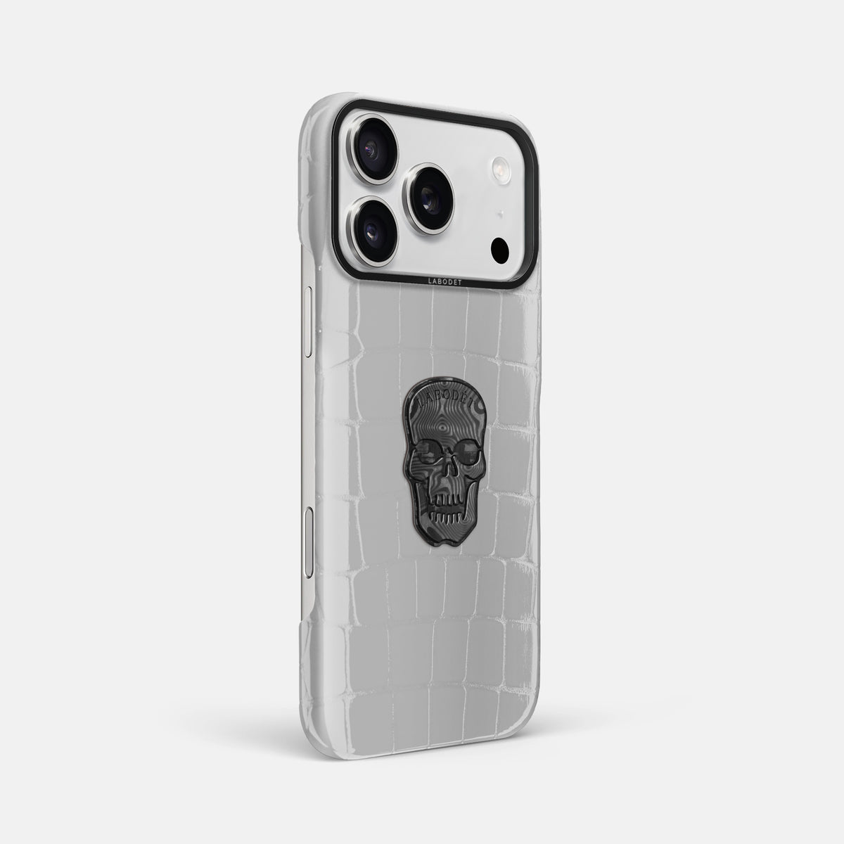 Classic Case With Carbon Skull For iPhone 17 Pro Max In Shiny Alligator -2 | White-Black
