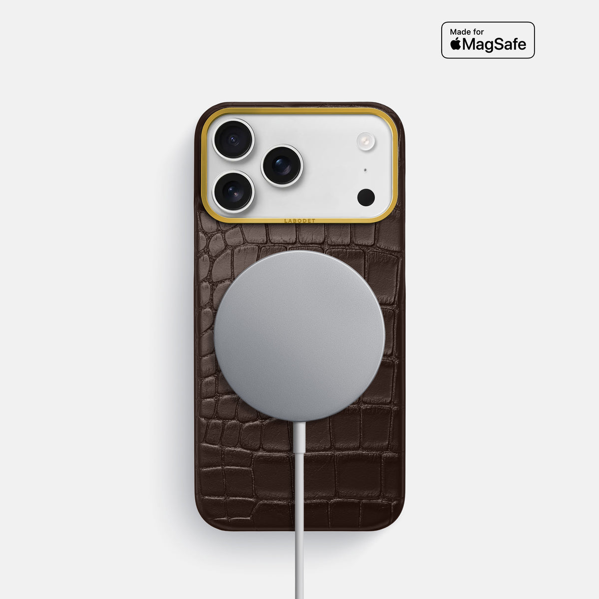 Classic Case For iPhone 17 Pro In Alligator -5 | Dark-Brown-Gold