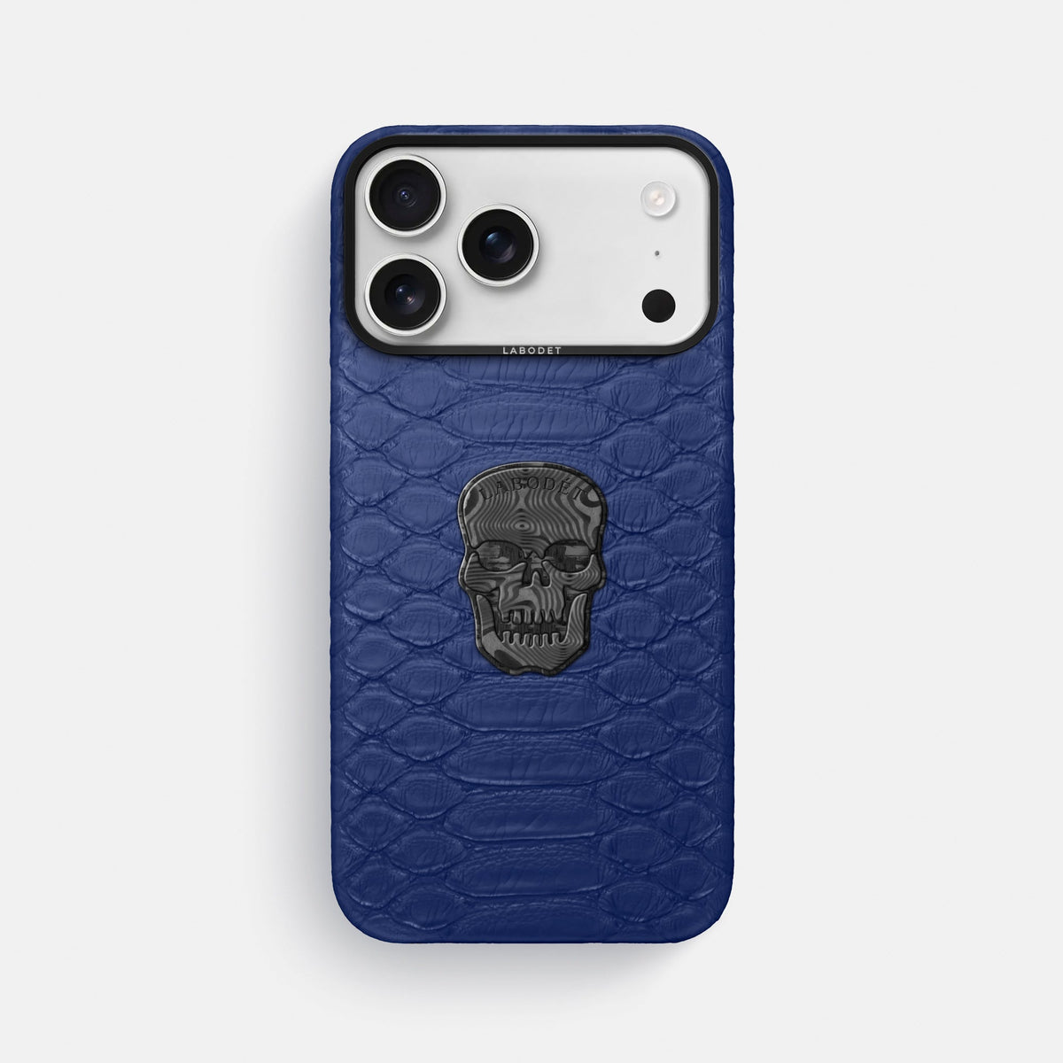 Classic Case With Carbon Skull For iPhone 18 Pro Max In Python -1 | Royal-Blue-Black