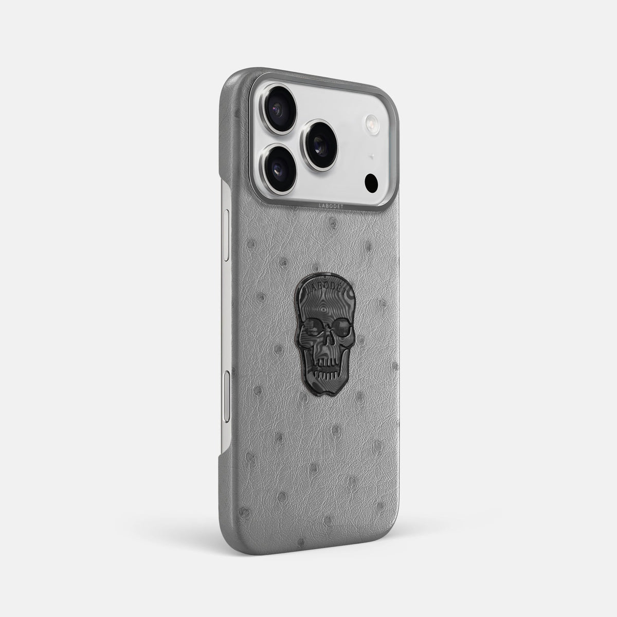 Classic Case With Carbon Skull For iPhone 18 Pro Max In Ostrich -2 | Silver-Steel