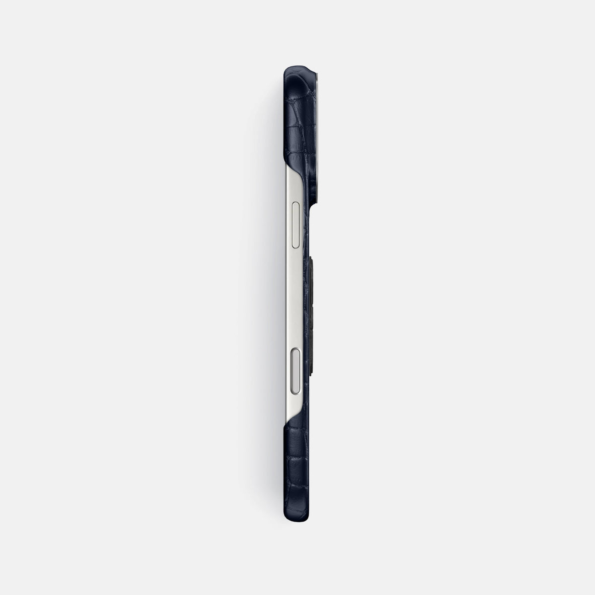 Classic Case With Carbon Skull For iPhone 18 Pro Max In Alligator -3 | Navy-Blue-Steel