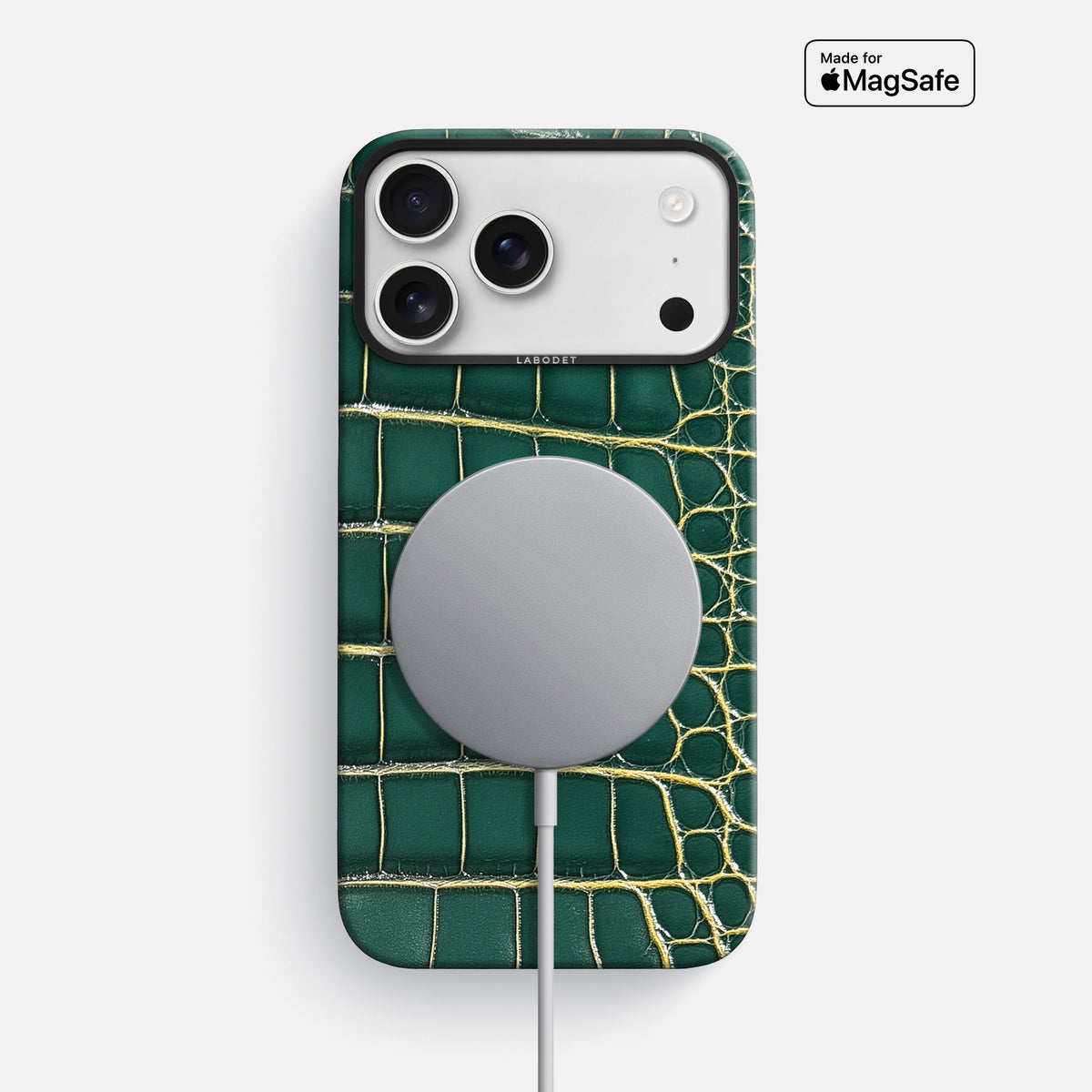 Classic Case For iPhone 18 Pro Max In Patina Alligator -5 | Cambridge-Black