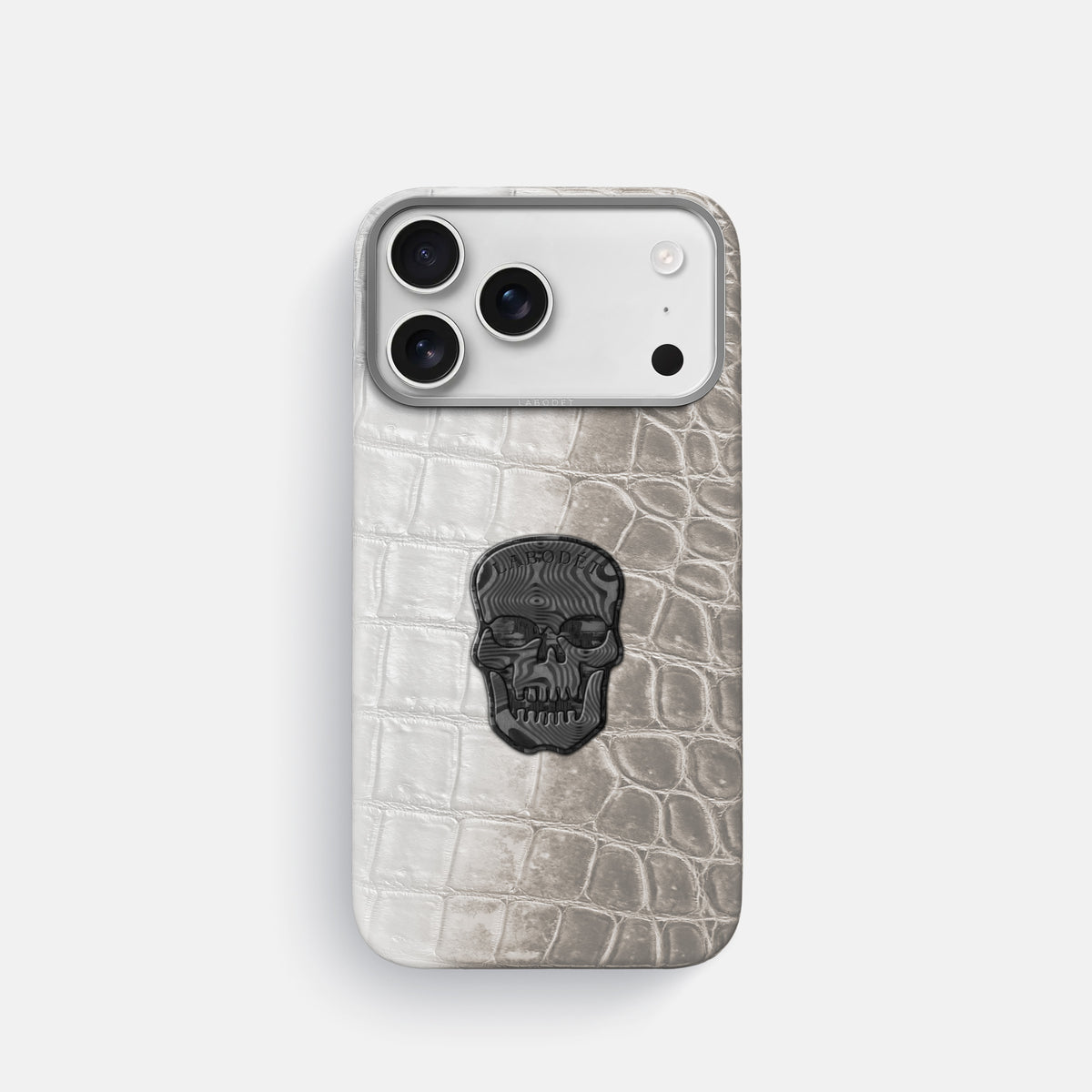 Classic Case With Carbon Skull For iPhone 17 Pro In Himalayan Crocodile -1 | Grey-Steel