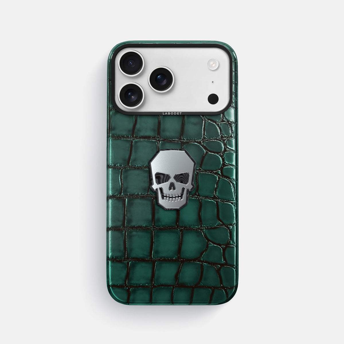Classic Case With Titanium Skull For iPhone 18 Pro Max In Patina Alligator -1 | Green-Black
