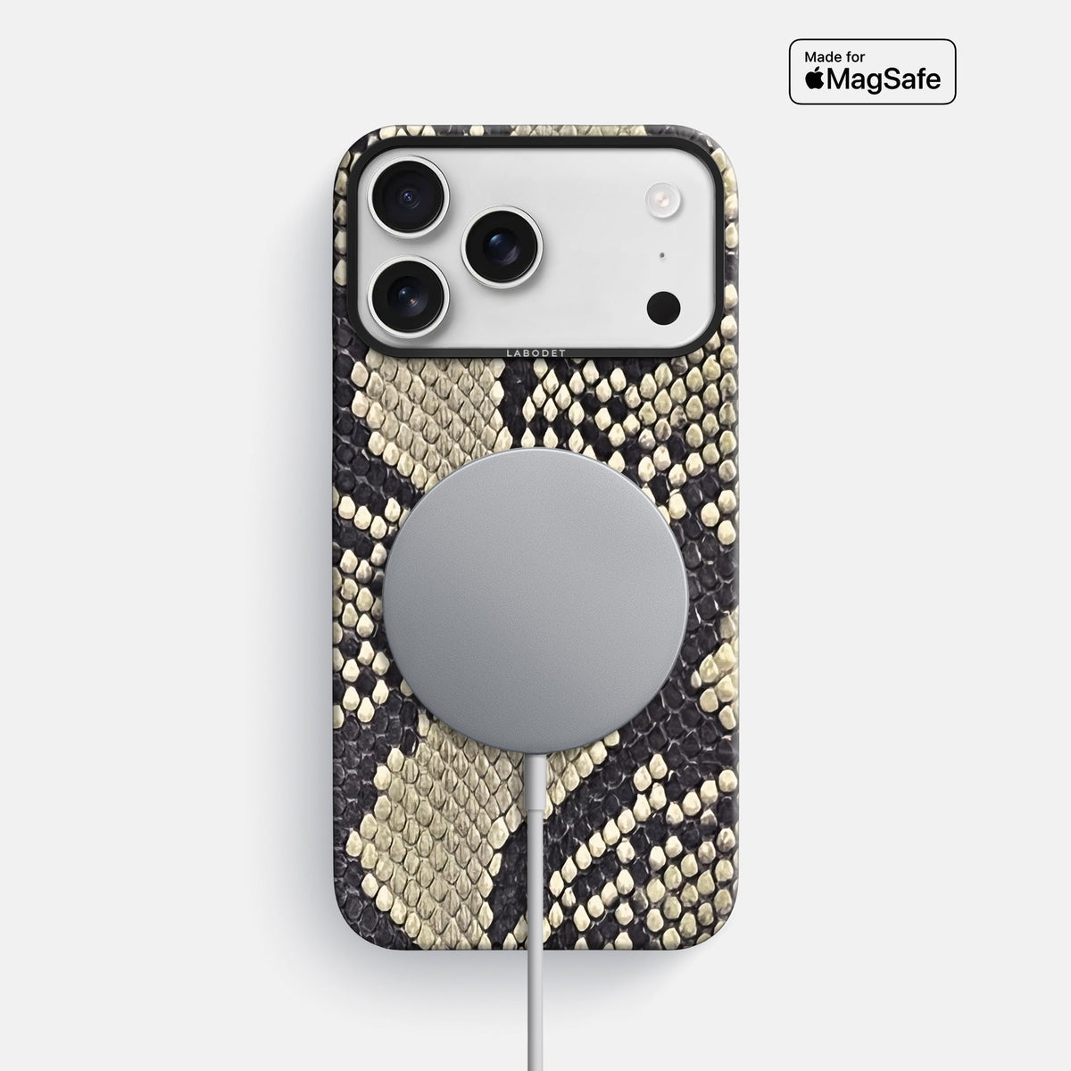 Classic Case For iPhone 18 Pro Max In Deluxe Python -5 | Savannah-Black