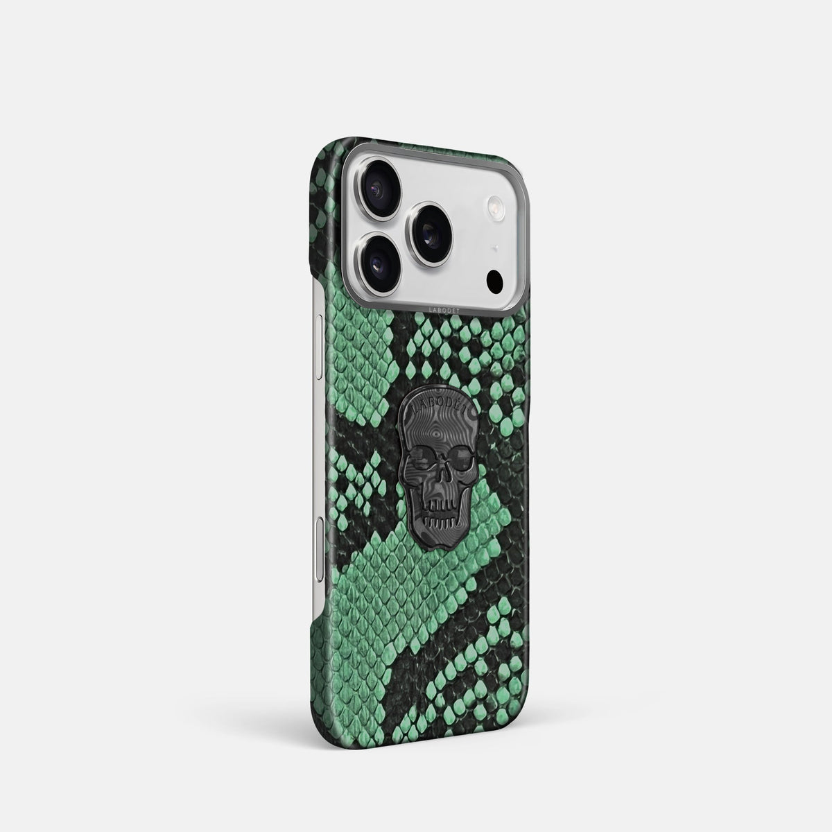 Classic Case With Carbon Skull For iPhone 18 Pro In Deluxe Python -2 | Forest-Green-Steel