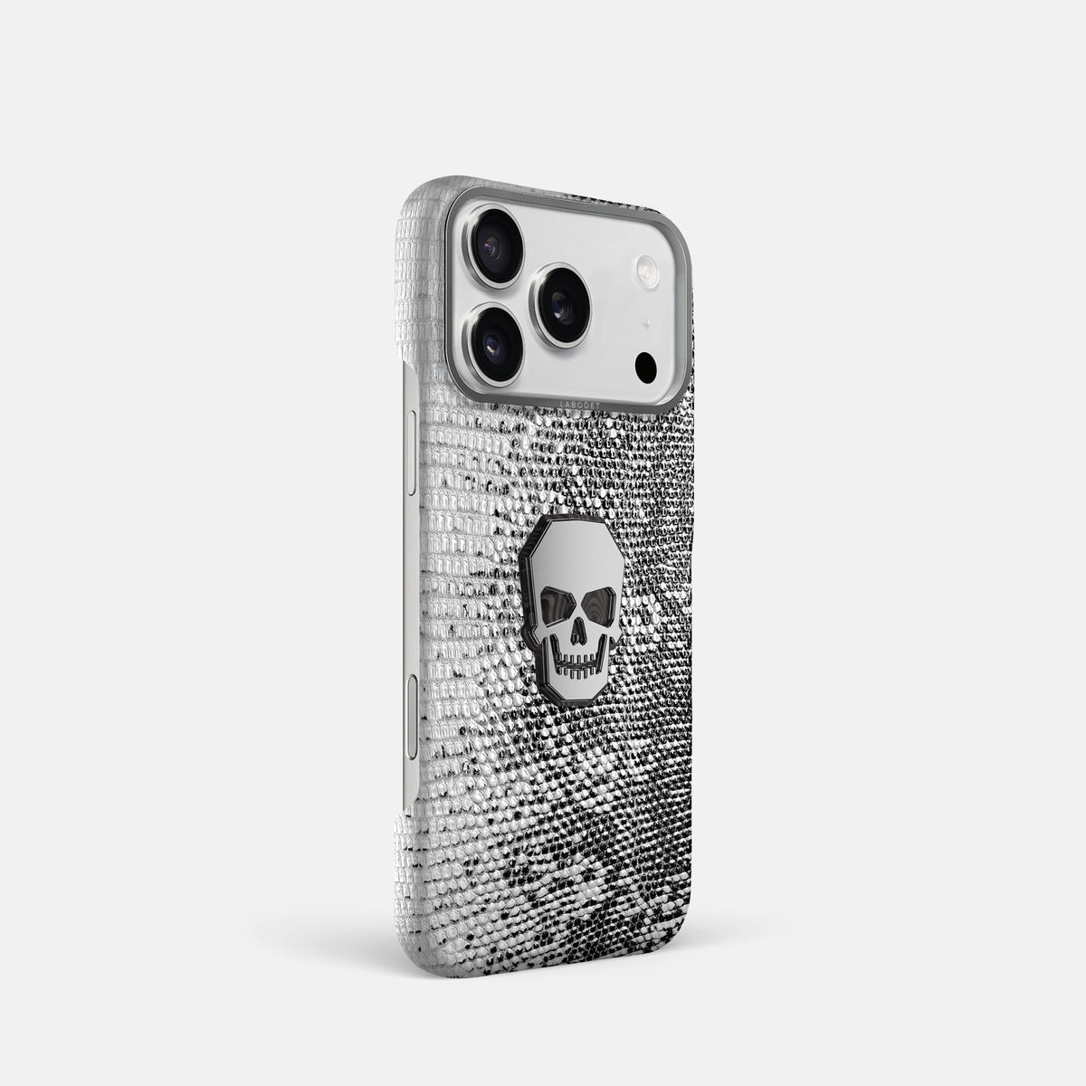 Classic Case With Titanium Skull For iPhone 18 Pro In Himalayan Lizard -2 | Dark-Steel