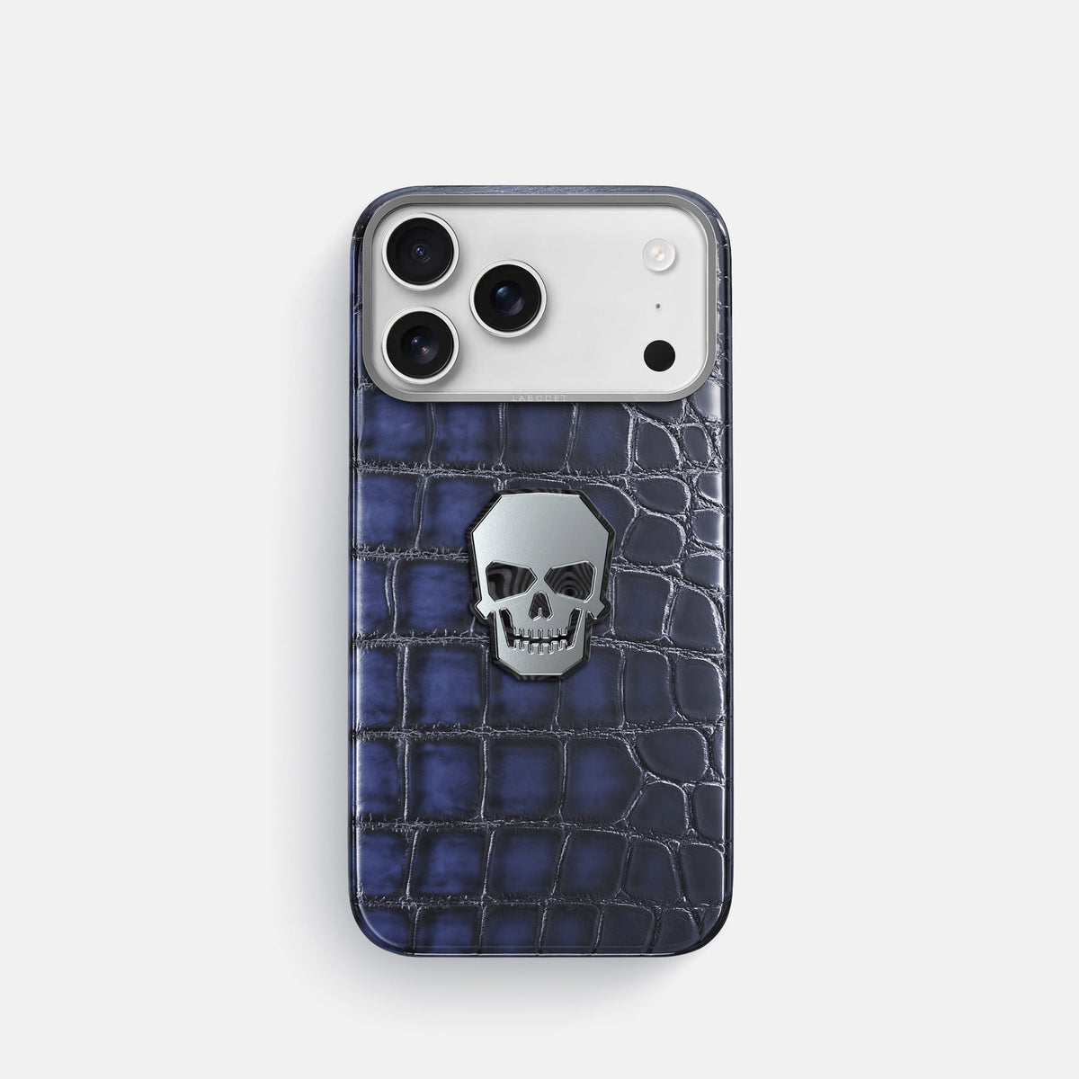 Classic Case With Titanium Skull For iPhone 18 Pro In Patina Alligator -1 | Havana-Blue-Steel