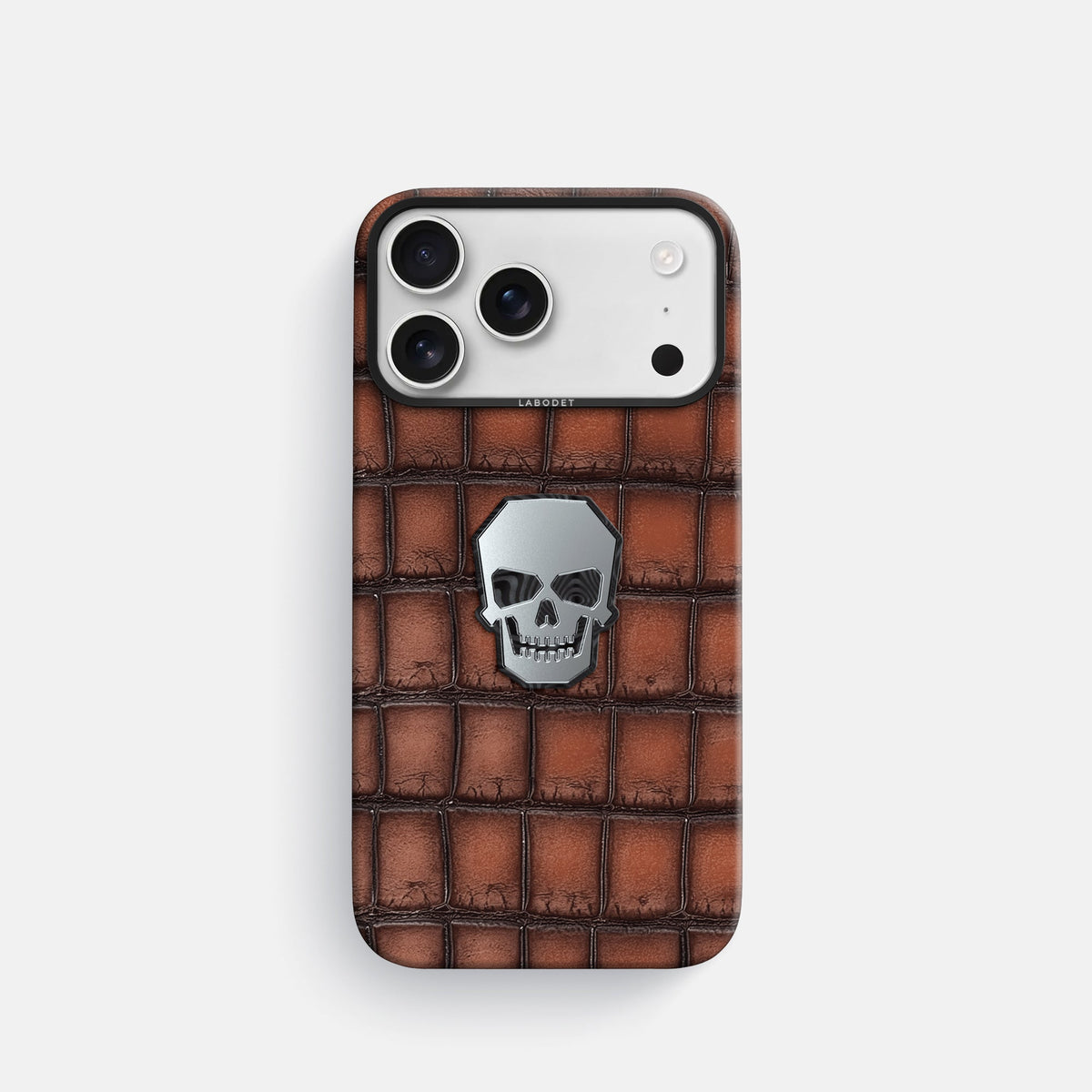 Classic Case With Titanium Skull For iPhone 18 Pro In Patina Alligator -1 | Baobab-Black