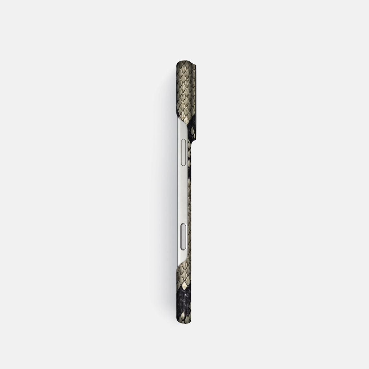 Classic Case For iPhone 18 Pro In Deluxe Python -3 | Savannah-Black