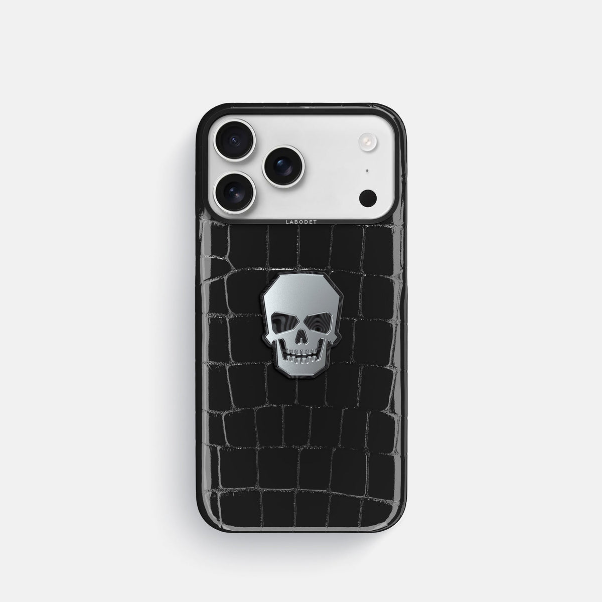 Classic Case With Titanium Skull For iPhone 18 Pro In Shiny Alligator -1 | Black-Black