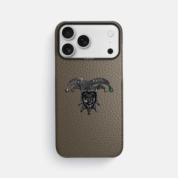 Classic Case With Carbon Joker For iPhone 17 Pro Max In Calf