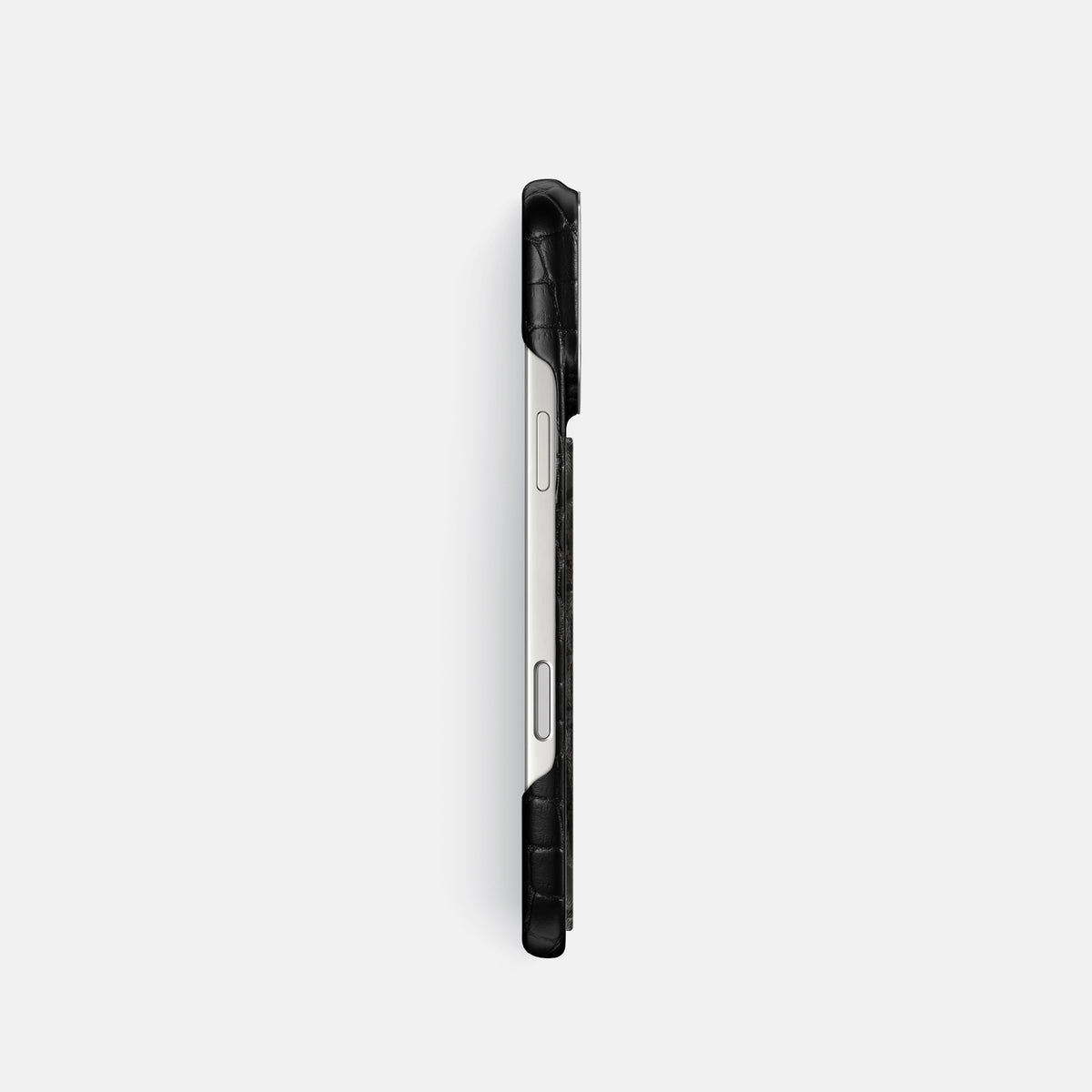Classic Case With Carbon Dragon For iPhone 17 Pro In Alligator -3 | Black-Steel
