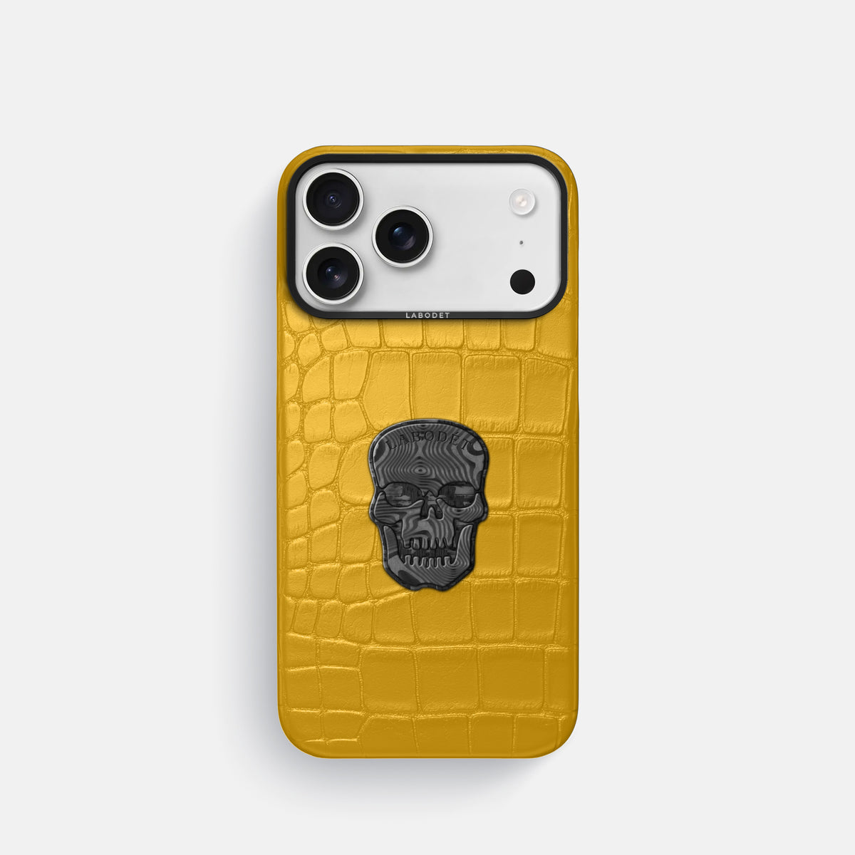 Classic Case With Carbon Skull For iPhone 17 Pro In Alligator -1 | Yellow-Black