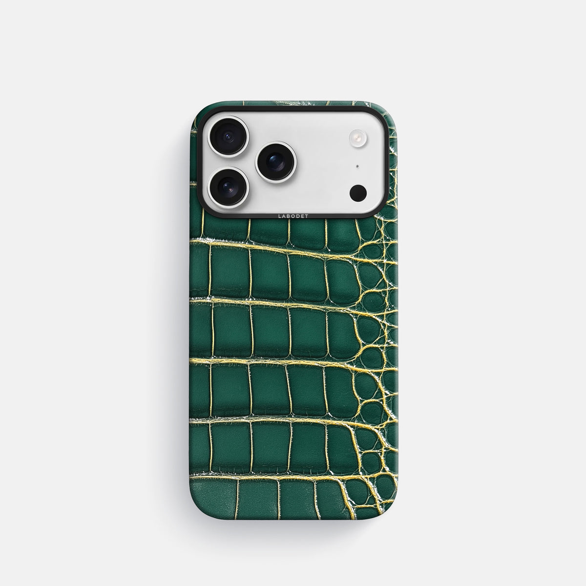 Classic Case For iPhone 17 Pro In Patina Alligator -1 | Cambridge-Black
