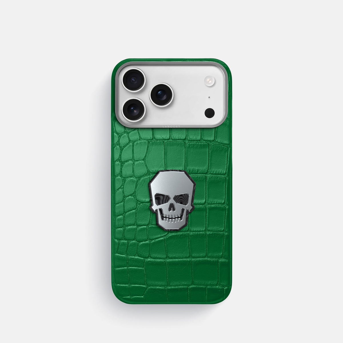 Classic Case With Titanium Skull For iPhone 18 Pro In Alligator -1 | Forest-Green-Steel