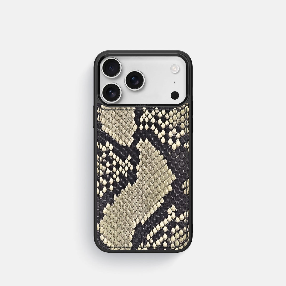 Sport Case For iPhone 18 Pro In Deluxe Python -1 | Savannah