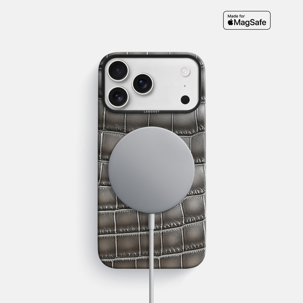 Classic Case For iPhone 17 Pro In Patina Alligator -5 | Grey-Black