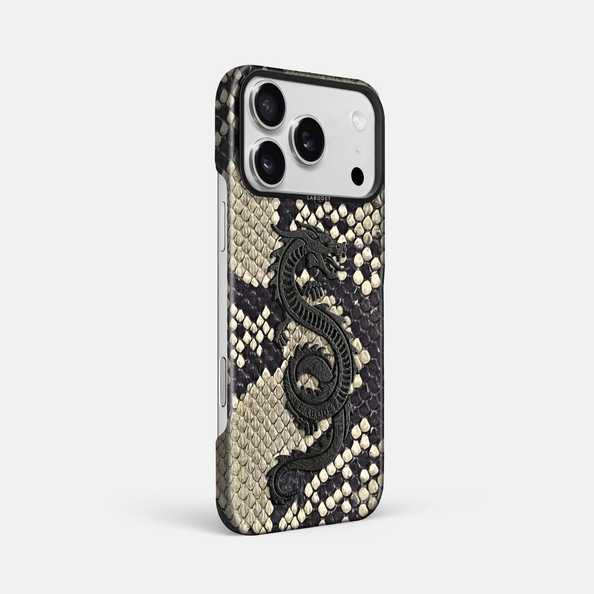 Classic Case With Carbon Dragon For iPhone 18 Pro Max In Deluxe Python -2 | Savannah-Black