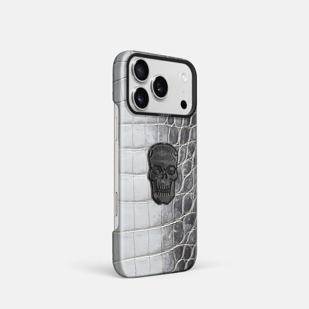 Classic Case With Carbon Skull For iPhone 17 Pro In Himalayan Crocodile -2 | Silver-Black