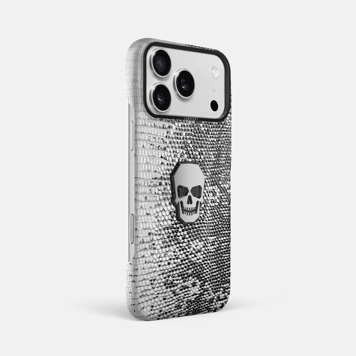 Classic Case With Titanium Skull For iPhone 17 Pro Max In Himalayan Lizard -2 | Dark-Black