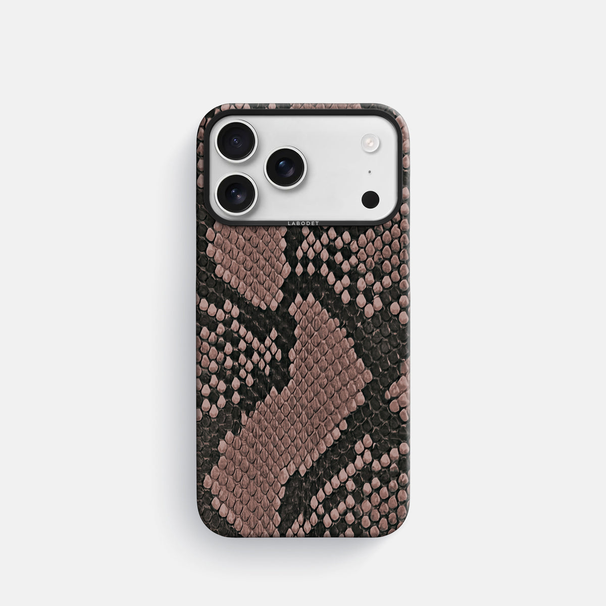Classic Case For iPhone 17 Pro In Deluxe Python -1 | Mahogany-Brown-Black