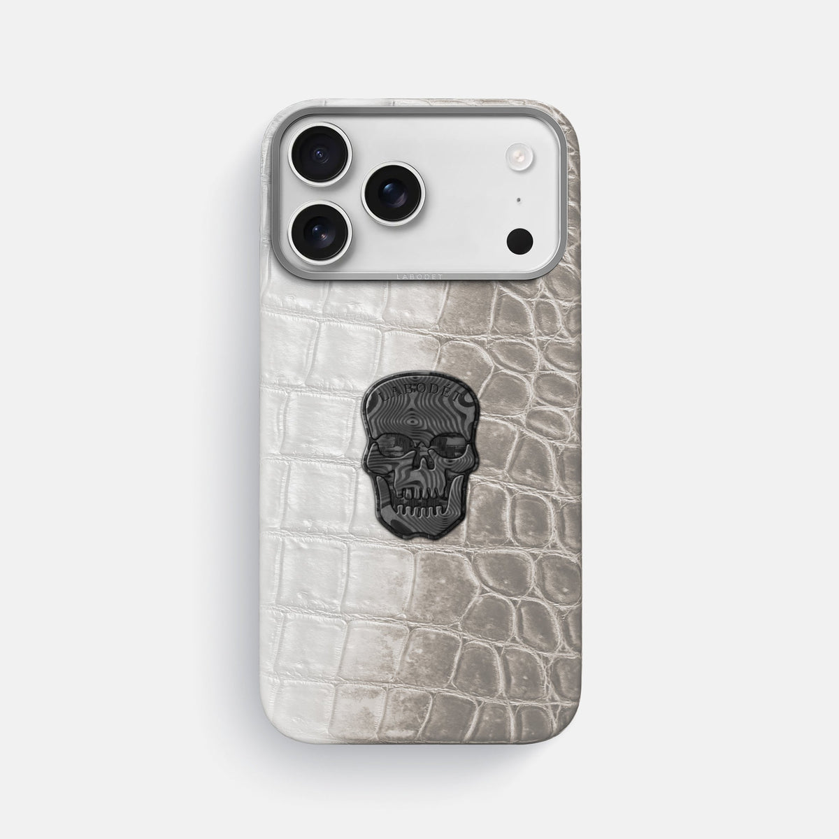 Classic Case With Carbon Skull For iPhone 18 Pro Max In Himalayan Crocodile -1 | Grey-Steel