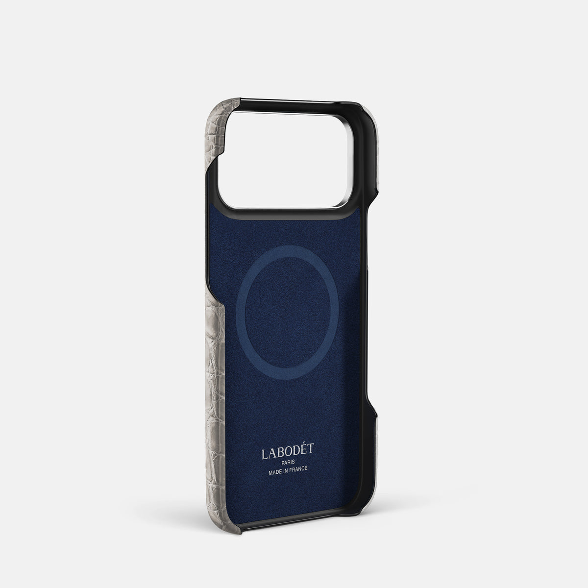 Center Handle For iPhone 17 Pro In Himalayan Crocodile -4 | Grey-Steel