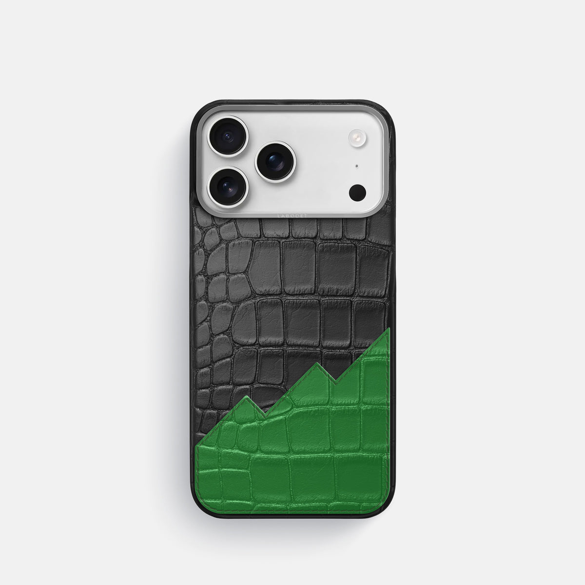 Classic Case With UpOnly For iPhone 17 Pro In Alligator -1 | Black-Steel