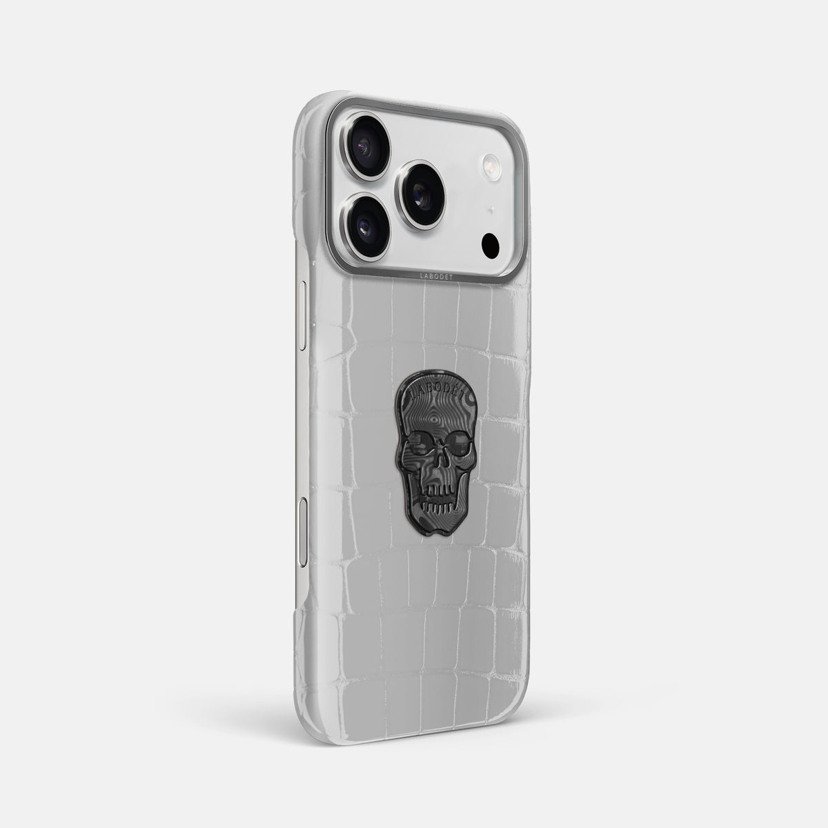 Classic Case With Carbon Skull For iPhone 17 Pro Max In Shiny Alligator -2 | White-Steel