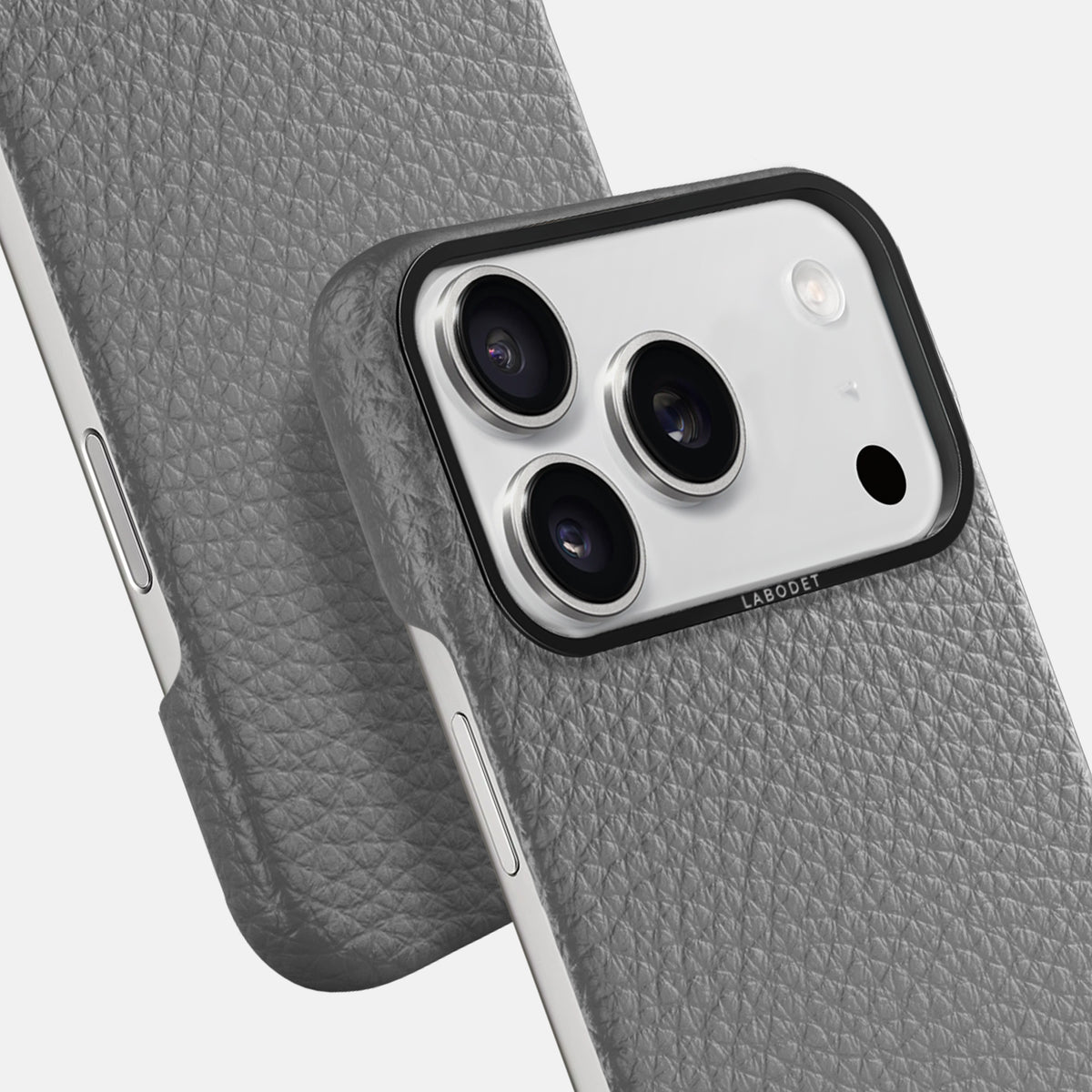 Classic Case For iPhone 17 Pro In Calf -6 | Souris-Black