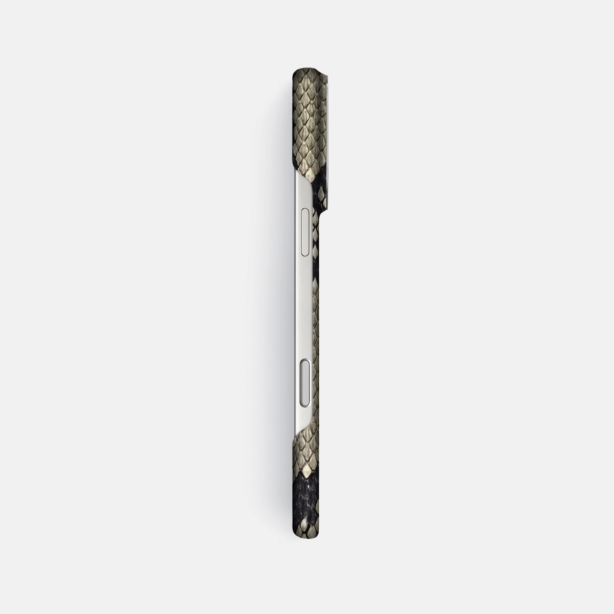 Classic Case For iPhone 17 Pro Max In Deluxe Python -3 | Savannah-Steel