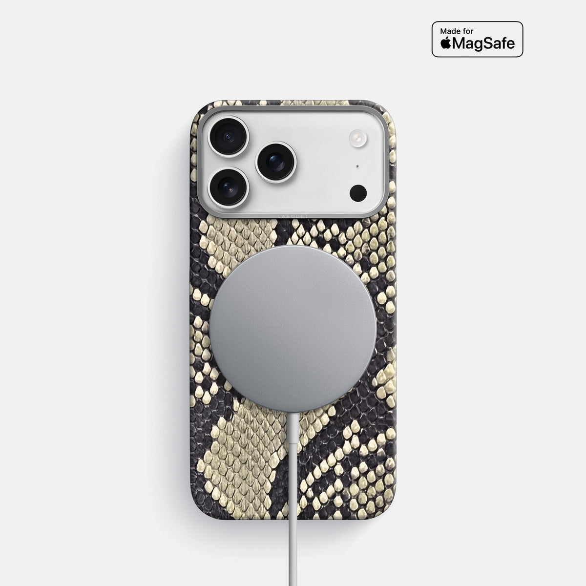 Classic Case For iPhone 18 Pro In Deluxe Python -5 | Savannah-Steel