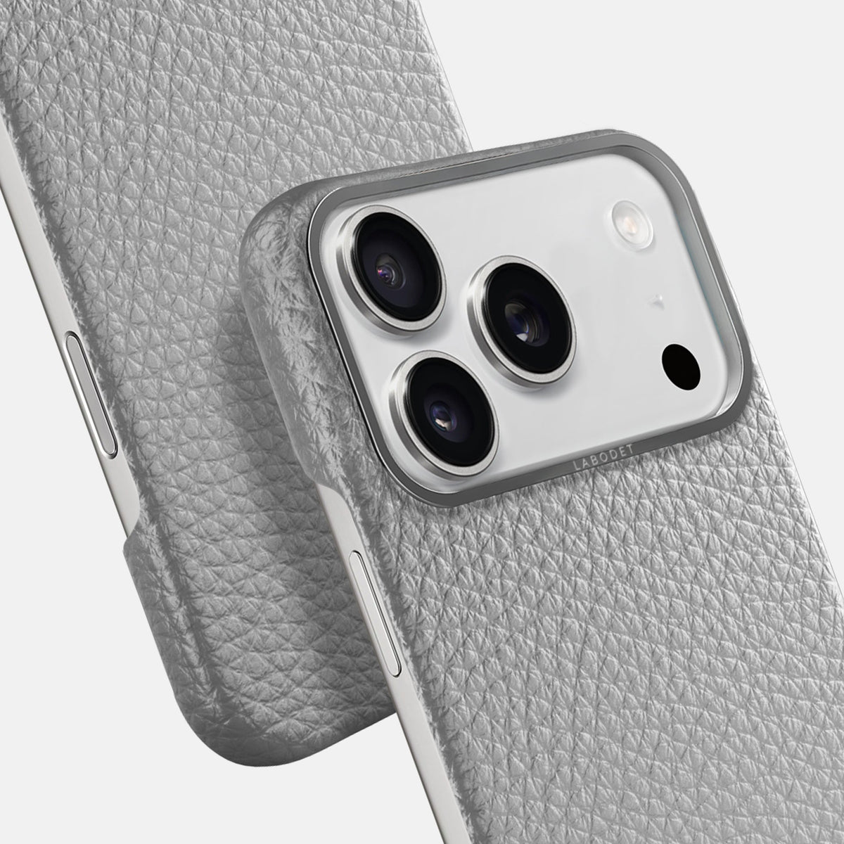 Classic Case For iPhone 18 Pro In Calf -6 | Nuage-Steel