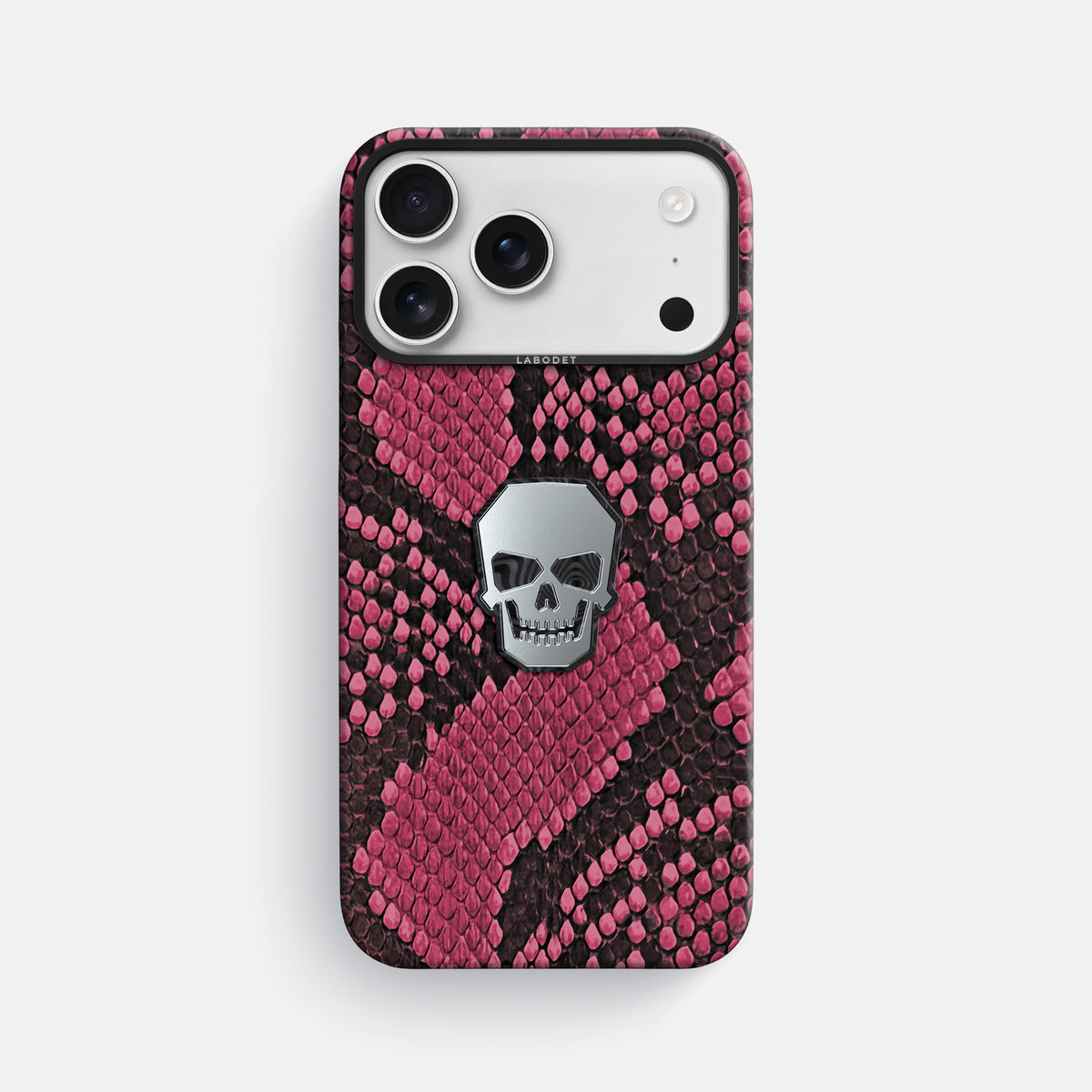 Classic Case With Titanium Skull For iPhone 17 Pro Max In Deluxe Python -1 | Burgundy-Black