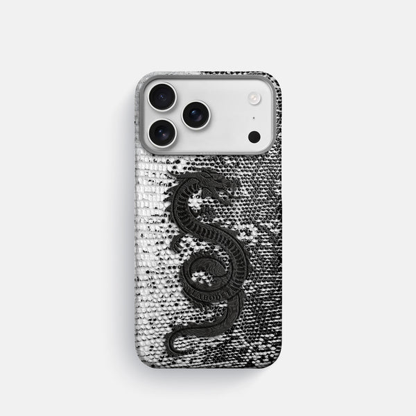 Classic Case With Carbon Dragon For iPhone 17 Pro In Himalayan Lizard
