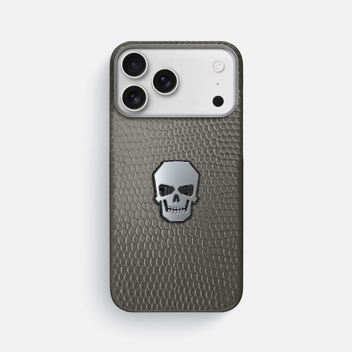 Classic Case With Titanium Skull For iPhone 18 Pro Max In Lizard -1 | Grey-Steel