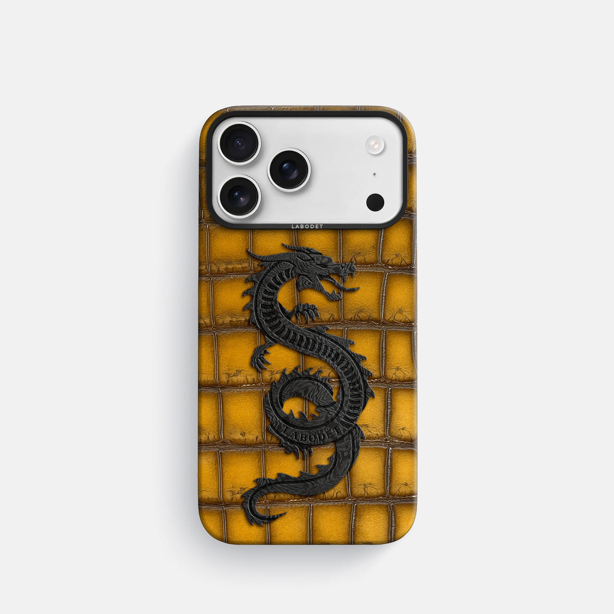 Classic Case With Carbon Dragon For iPhone 18 Pro In Patina Alligator -1 | Sydney-Black