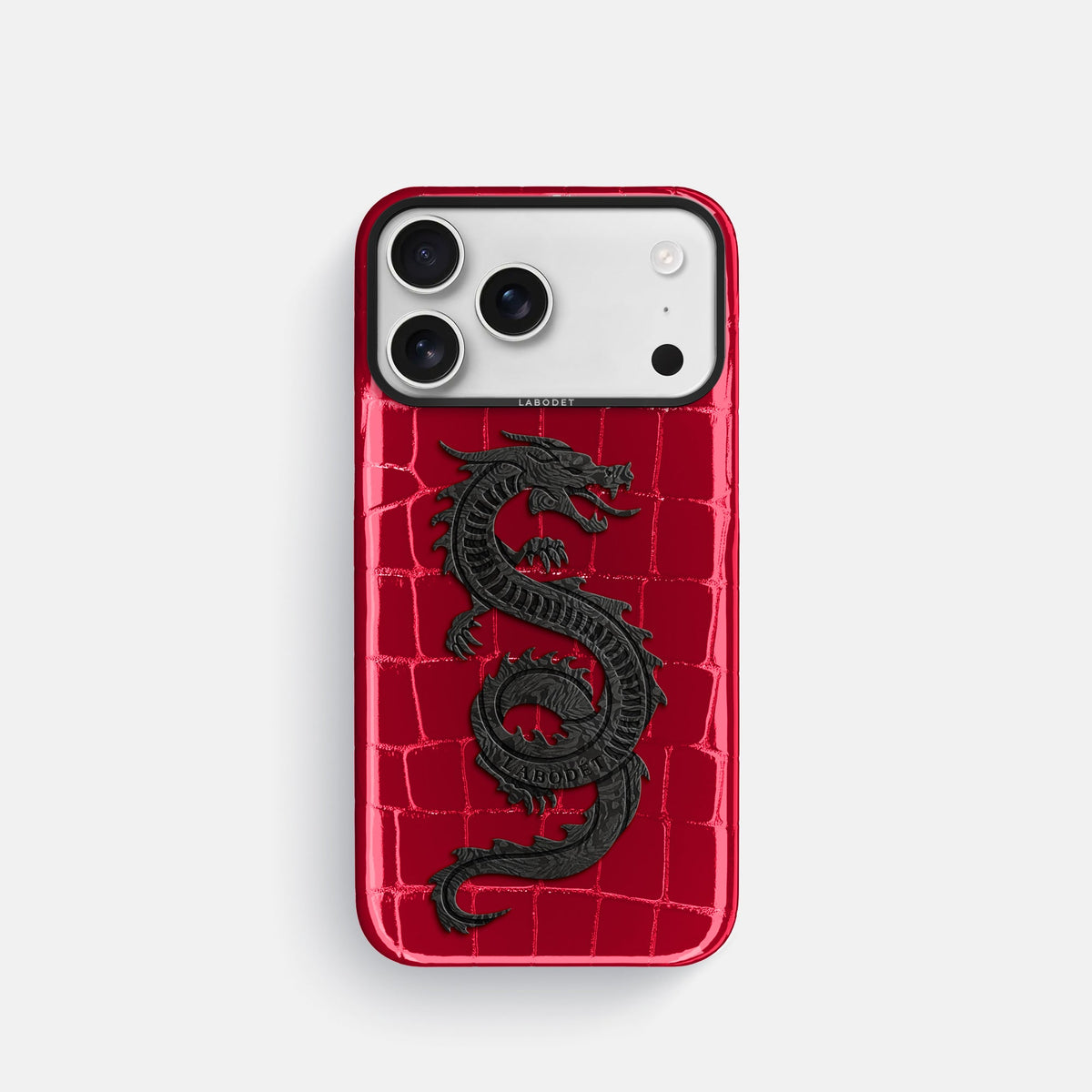 Classic Case With Carbon Dragon For iPhone 18 Pro In Shiny Alligator -1 | Cherry-Black