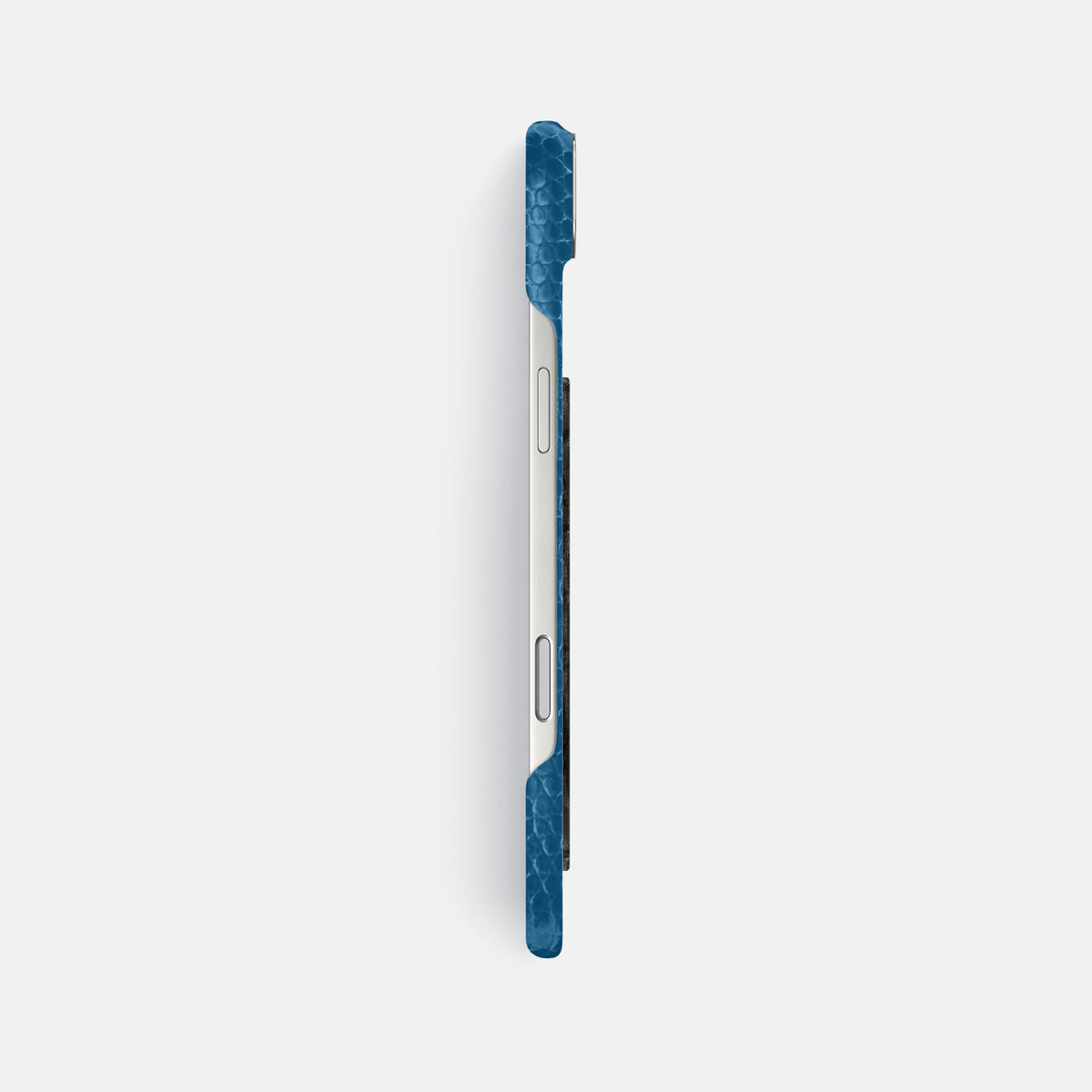 Classic Case With Carbon Dragon For iPhone 17 Air In Lizard -3 | Blue-Steel