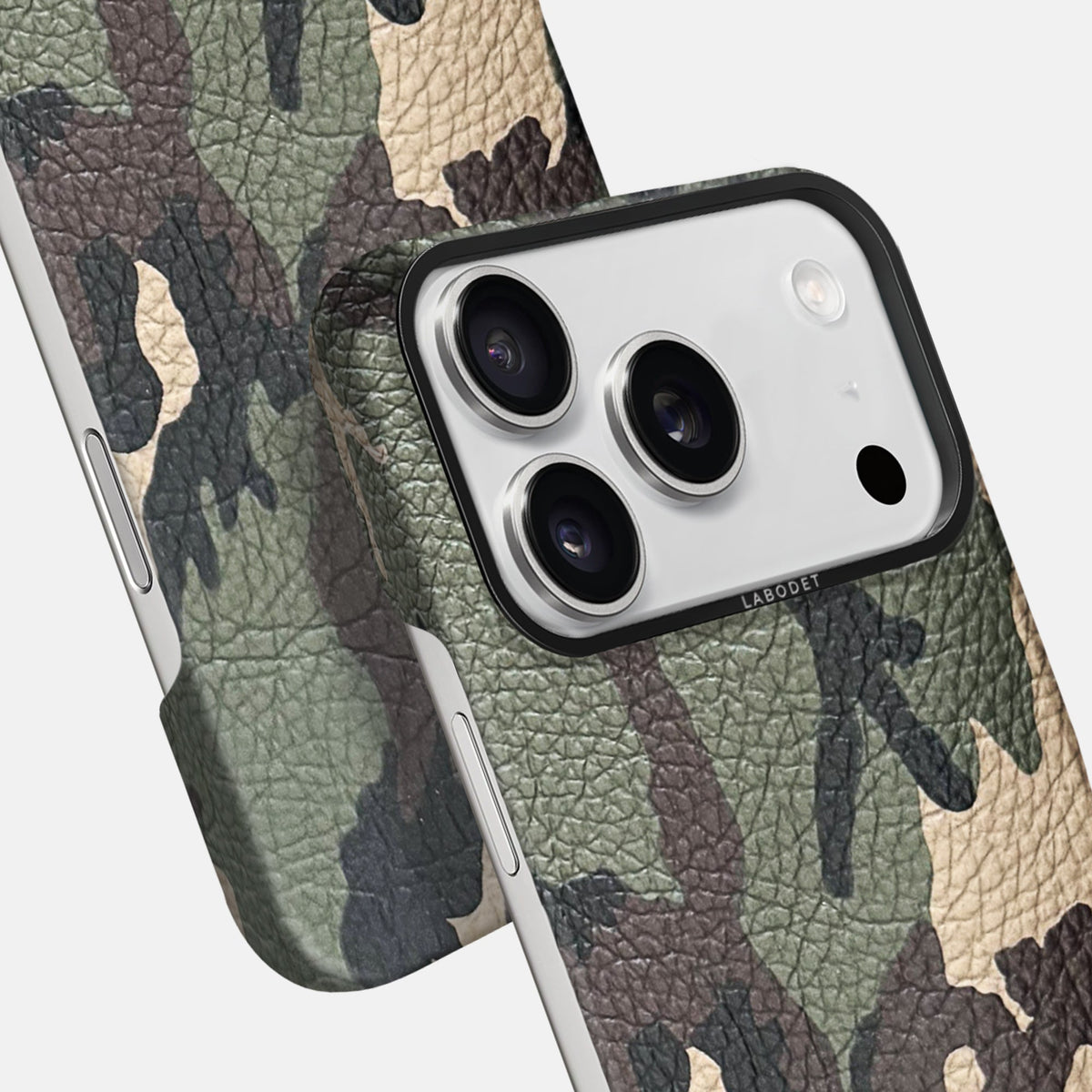 Classic Case For iPhone 18 Pro In Calf -6 | Camouflage-Black