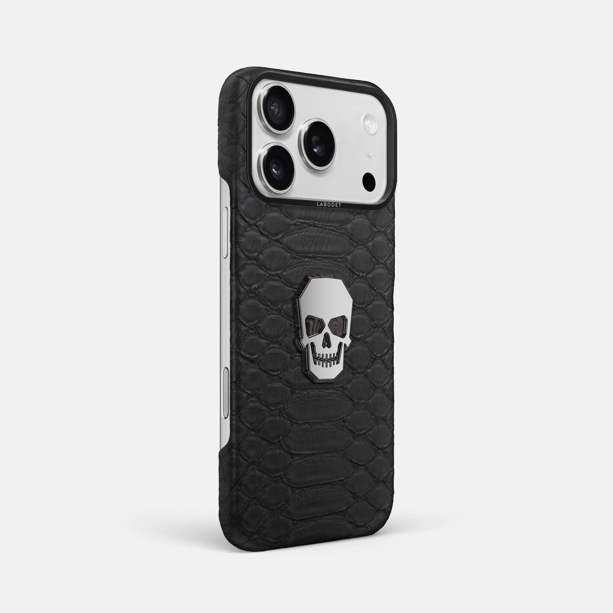 Classic Case With Titanium Skull For iPhone 17 Pro Max In Python -2 | Black-Black