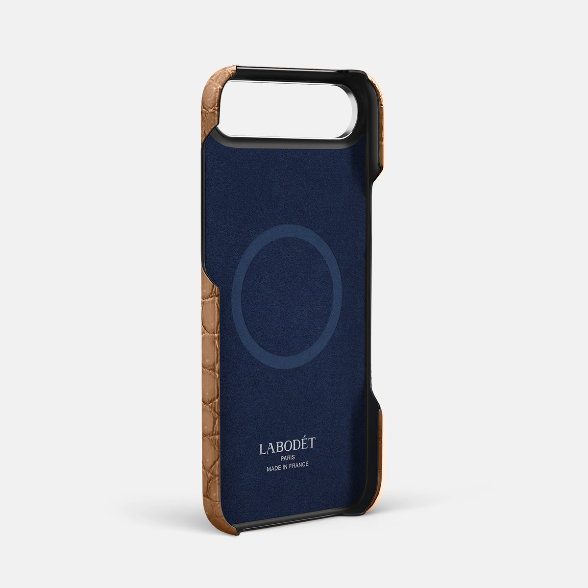 Classic Case With Titanium Skull For iPhone 17 Air In Porosus Crocodile -4 | Milk-Chocolate-Steel