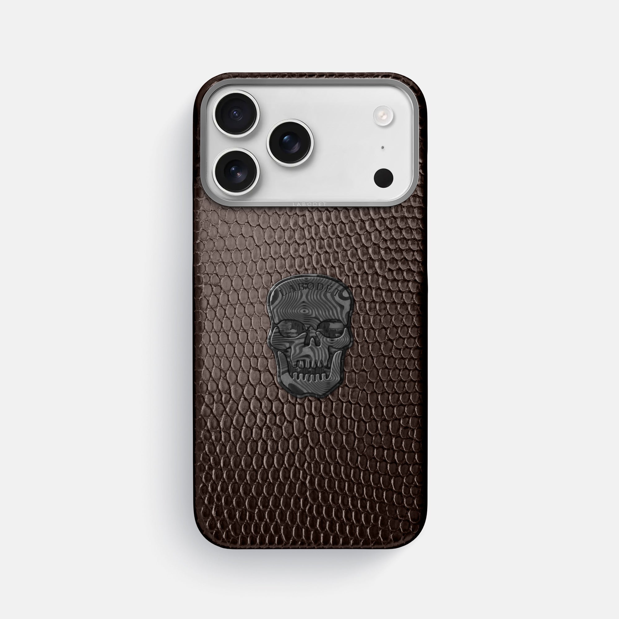 Classic Case With Carbon Skull For iPhone 17 Pro Max In Lizard