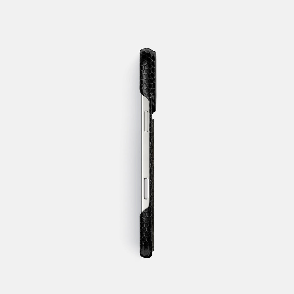 Classic Case With Carbon Dragon For iPhone 18 Pro In Lizard -3 | Black-Steel