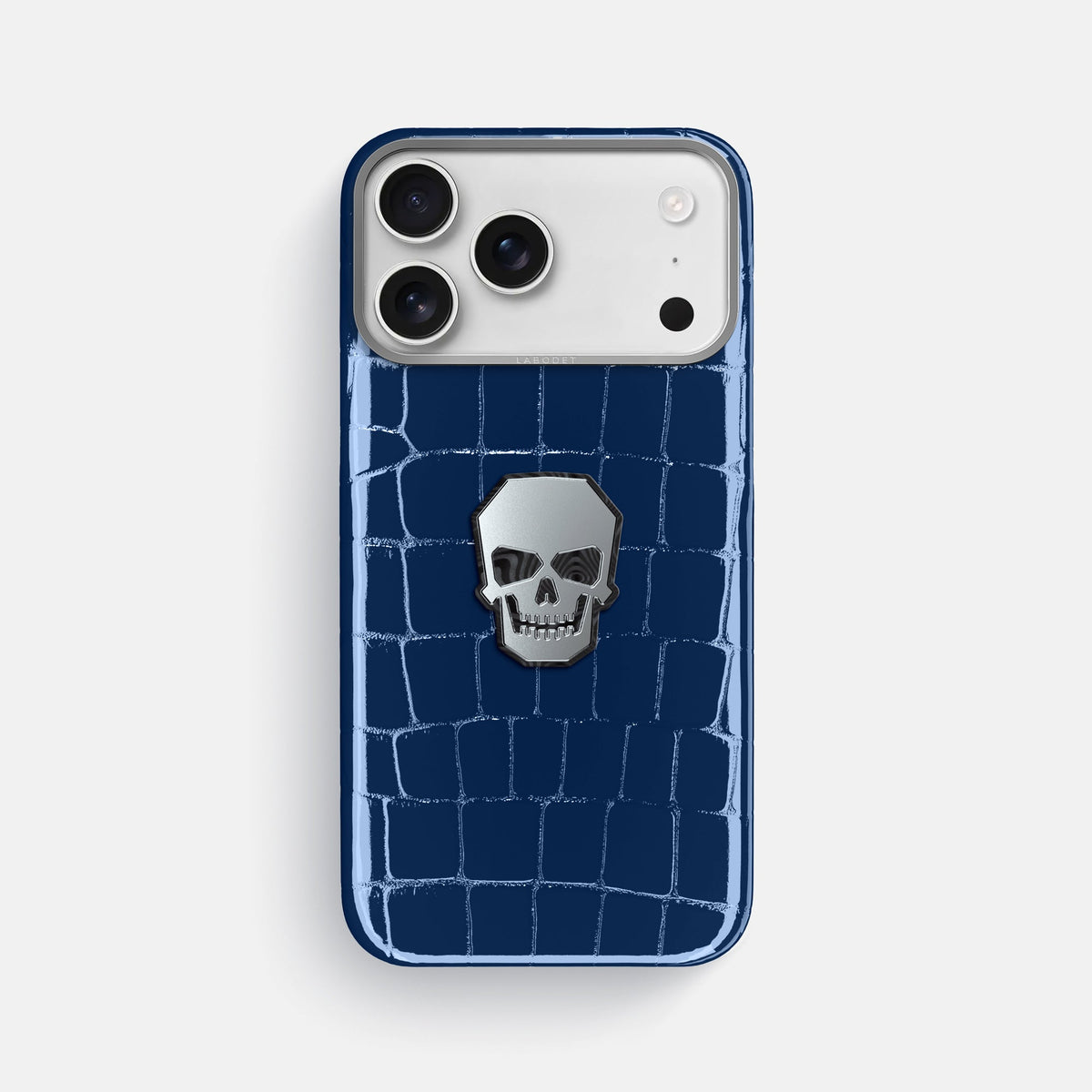 Classic Case With Titanium Skull For iPhone 18 Pro Max In Shiny Alligator -1 | Mediterranean-Steel