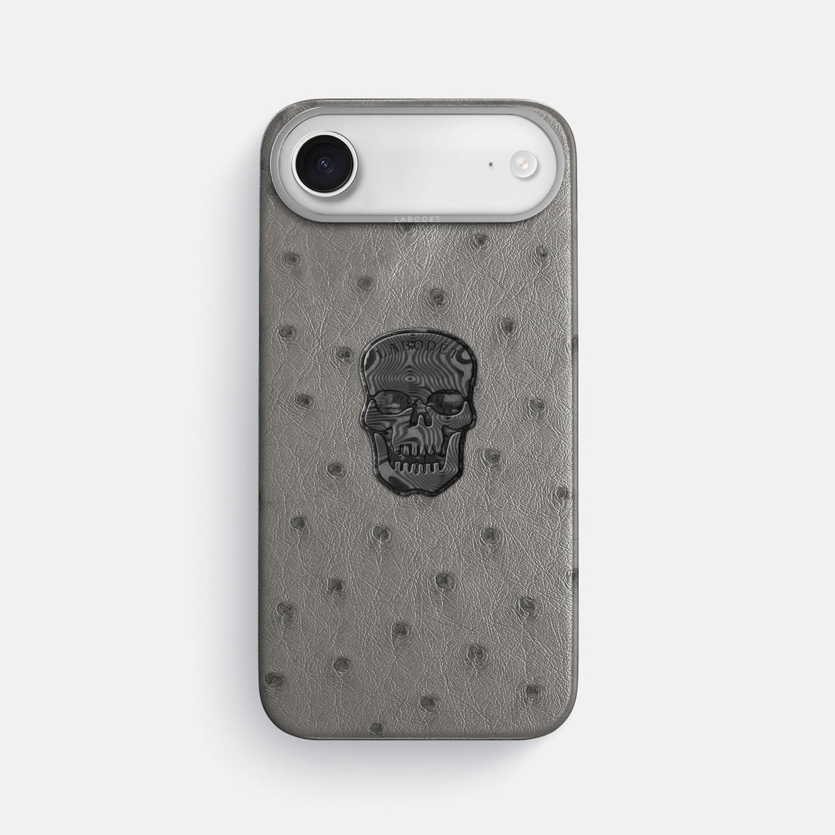 Classic Case With Carbon Skull For iPhone 17 Air In Ostrich