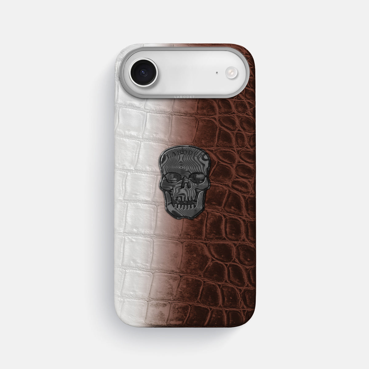 Classic Case With Carbon Skull For iPhone 17 Air In Himalayan Crocodile -1 | Dark-Brown-Steel